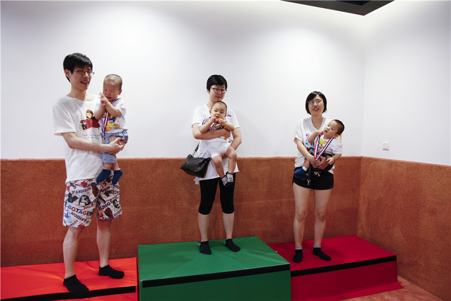 NYC紐約國際江蘇常州巨凝中心：【活動回顧】親子障礙賽，不服你來戰！