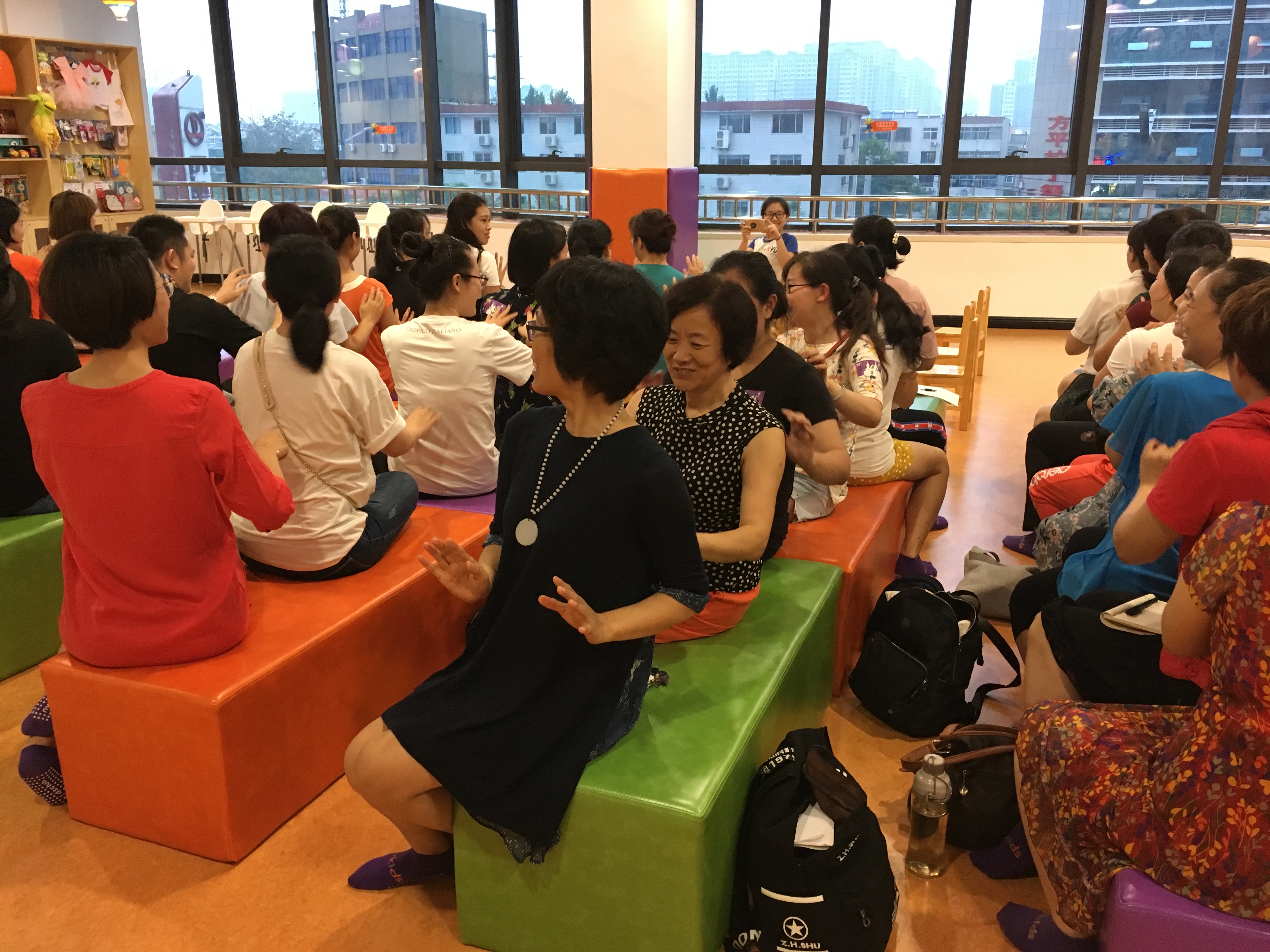 NYC紐約國際山東濰坊萬達中心：【活動回顧】父母沙龍《生活中的育兒術》