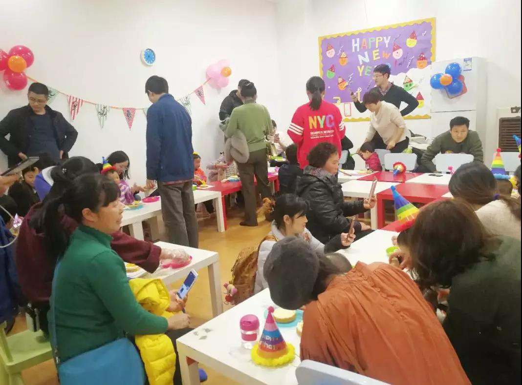NYC紐約國際成都銀泰城中心2月份會員寶寶生日會又開始招募啦！