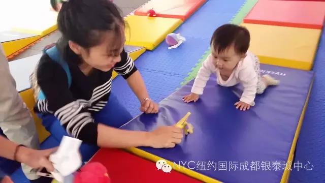NYC紐約國際成都銀泰城早教中心：NYC歡樂爬爬賽又開始報名啦！