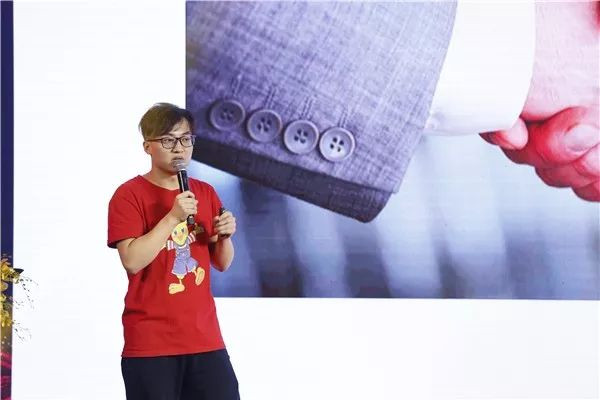北京通州早教中心指導師 Kevin