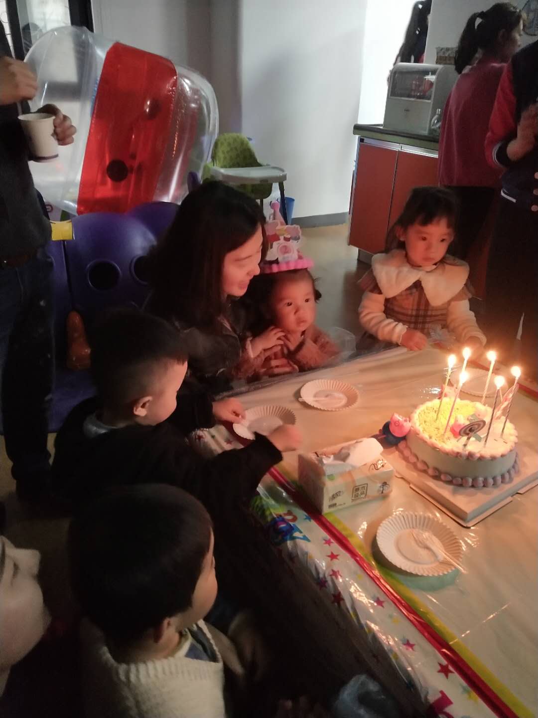NYC紐約國際長沙陽光錦城早教中心：小可樂專場生日會，感受不一樣的party