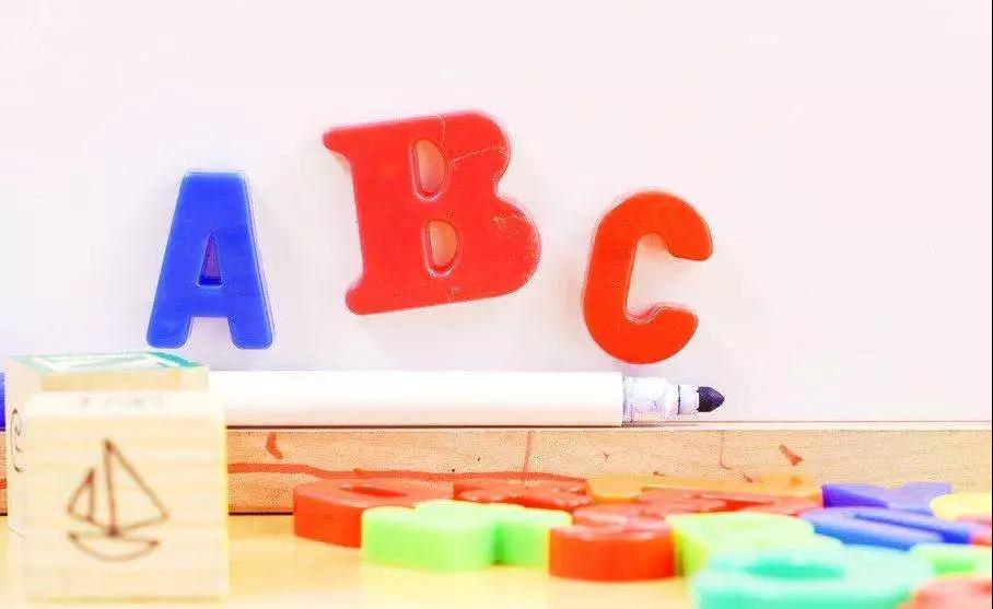 自己英語沒學好，如何給孩子做英語啟蒙？ 寶寶學英語的八大誤區
