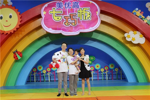 NYC早教中心央視《七巧板》看紐約國際寶寶們大顯身手