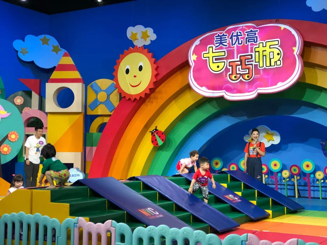 NYC唐山福地早教中心：央視《七巧板》，看紐約國際寶寶們大顯身手！