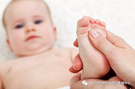 NYC大連印象城早教中心：《小兒發燒的辨證及家庭護理推拿手法》——季群小兒推拿講座&義診
