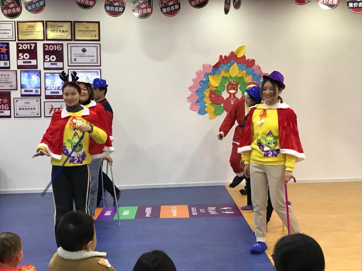 NYC紐約國際成都早教中心：【活動回顧】NYC-圣誕狂歡夜Party