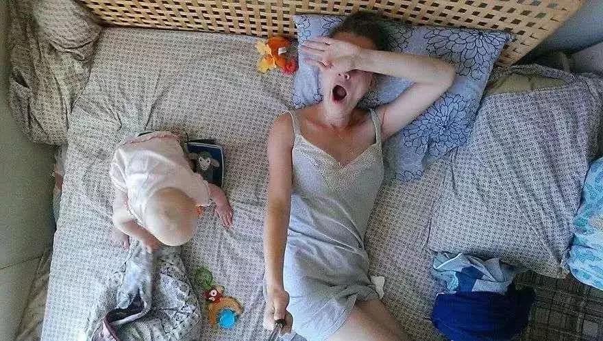 去他的為母則強當媽的都脆弱極了