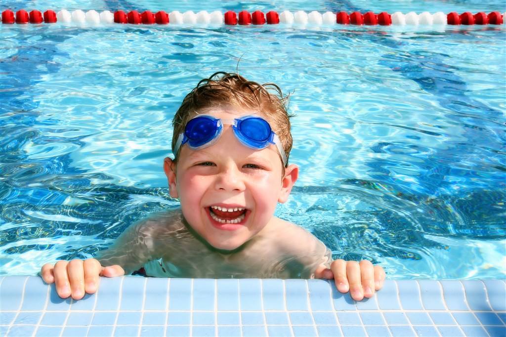 NYC紐約國際惠州早教中心：【活動預告】清涼5月我們帶寶寶Swimming去吧~